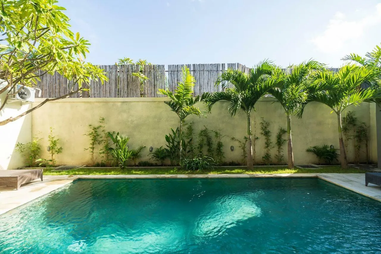 Hotel Oyo 772 Bali Krisna Seminyak 2*,